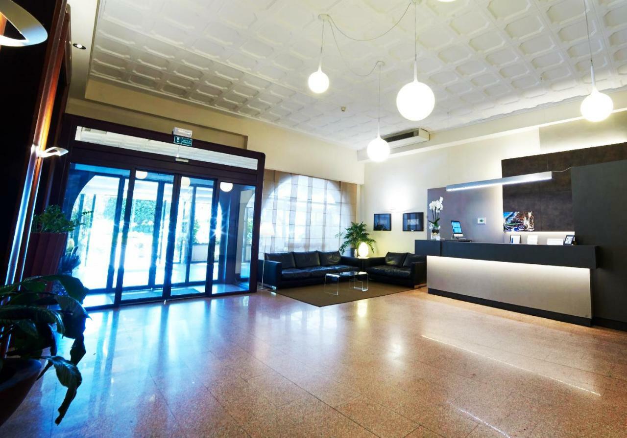 Hotel Giardino Arona Zewnętrze zdjęcie