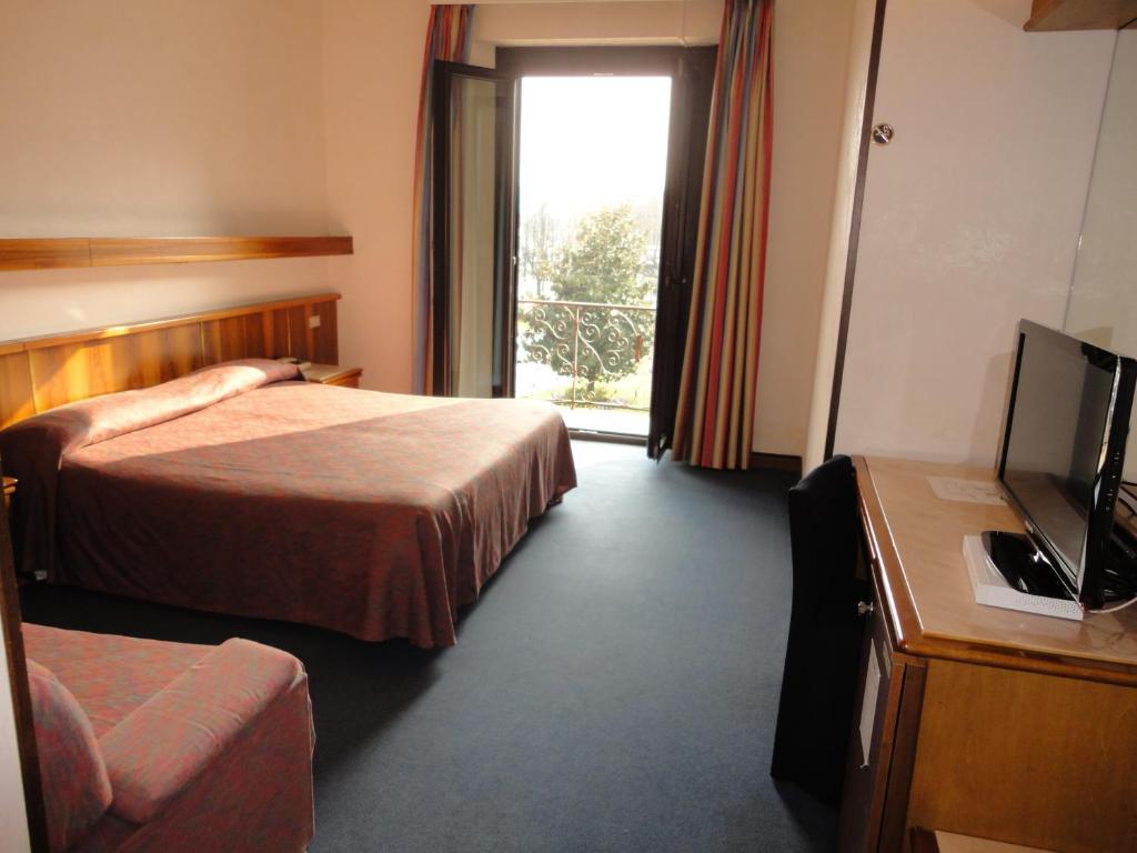 Hotel Giardino Arona Pokój zdjęcie
